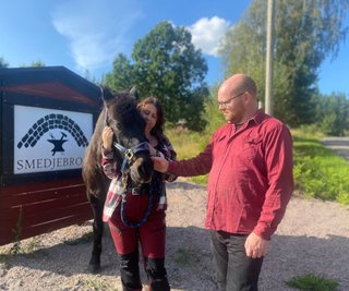 Smedjebron Stall Ridhus Träningar